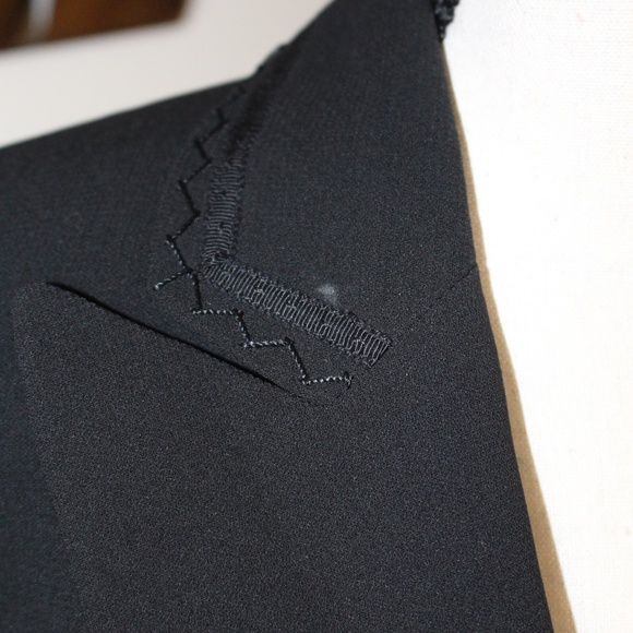 Tahari, one button black blazer size 8.       G - Picture 2 of 7